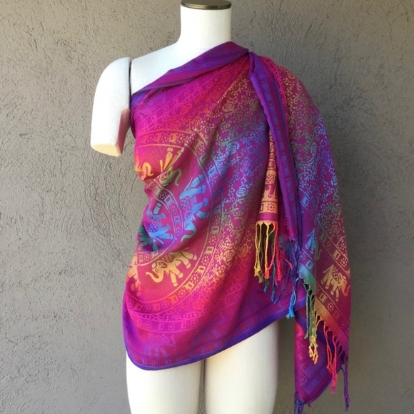 Vibrant Hand Woven Scarf / Sarong - Picture 4 of 5